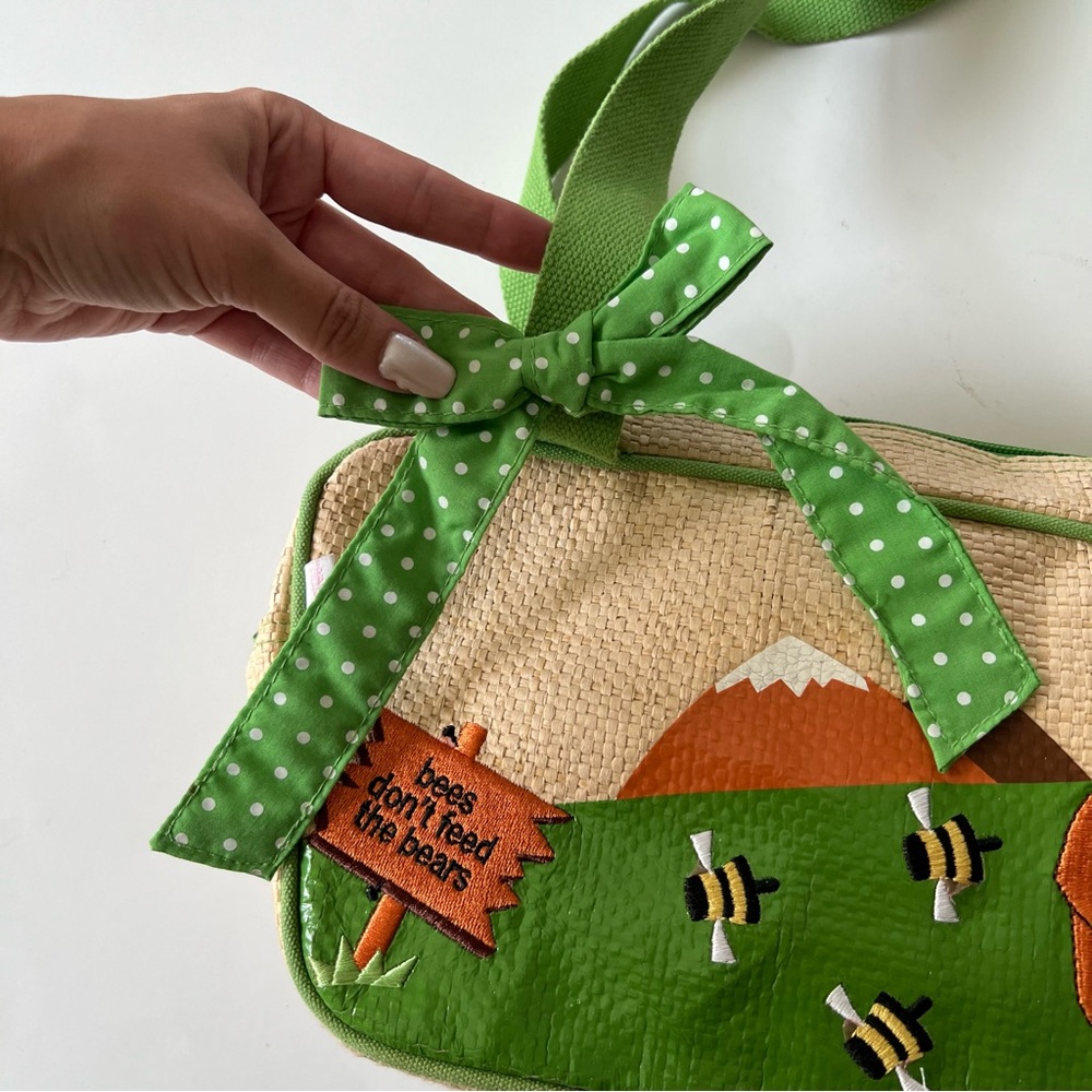 Paul Frank Rattan Purse "Bees don't feed the bears" vintage Y2K - Picture 3 of 15